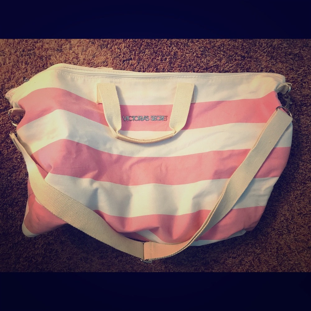 Victoria’s Secret classic pink and white bag!